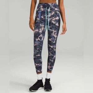 Lululemon Cargo Super-High-Rise Hiking 25" Psychedelic Toile  NEW sz 4